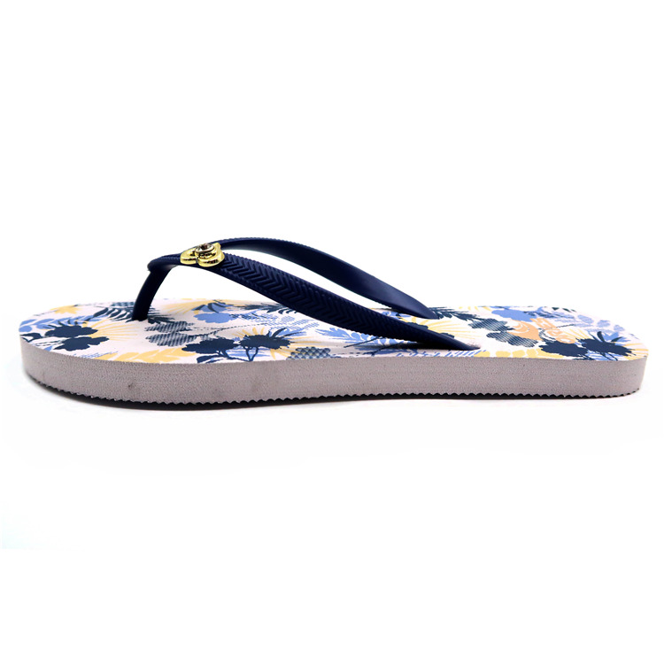 AH-9P028 Nice Flower Patterned V Strap PE Beach Slippers for Women